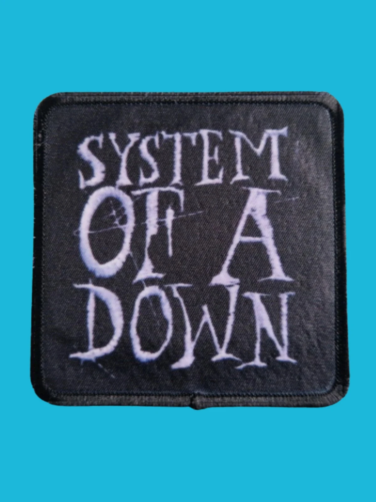 Patch System Of A Down - Logo effet brodé - Imprimé - Carré de 7,5 x 7,5 centimètres